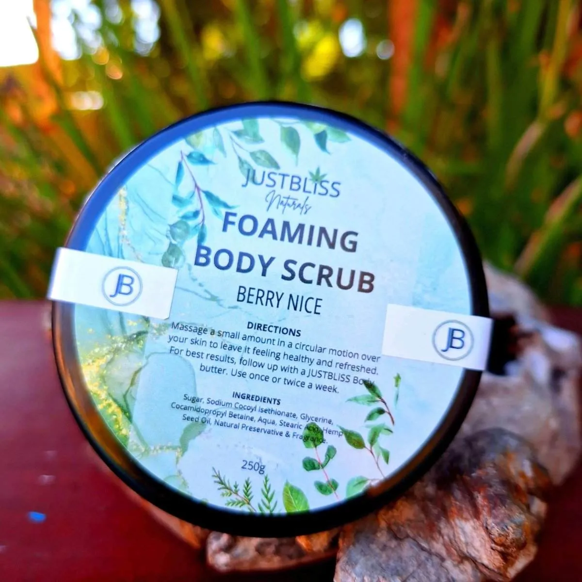 BODY SCRUB: Berry Nice (250g)