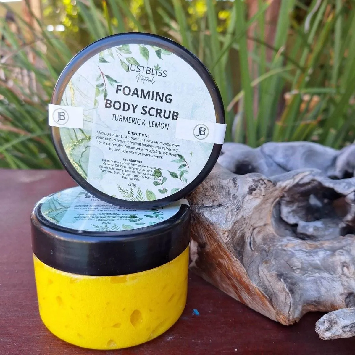BODY SCRUB: Turmeric & Lemon (250g)
